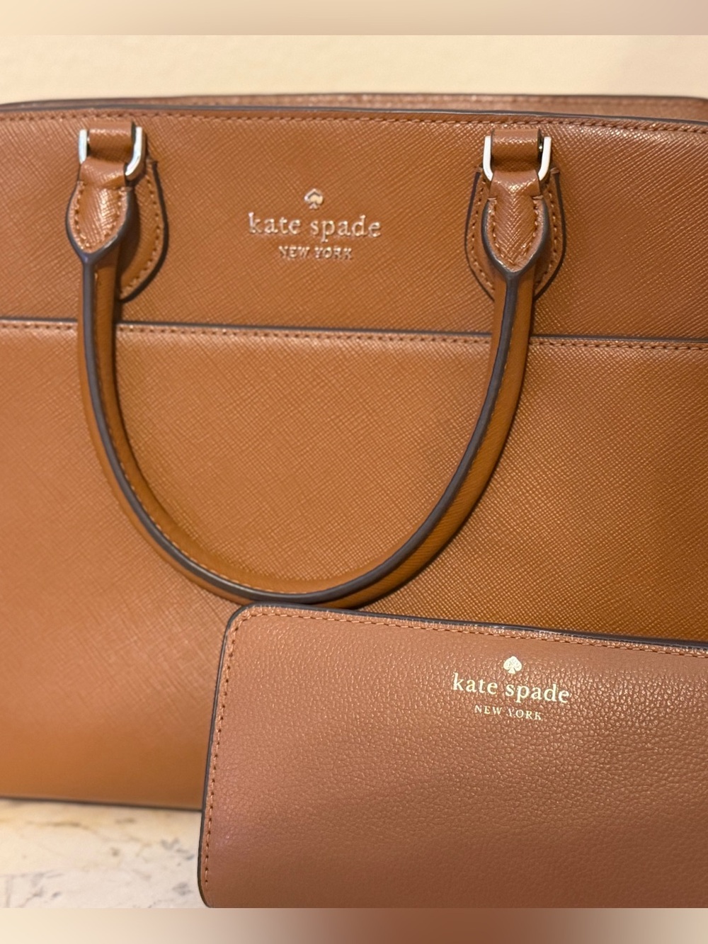 kate spade Brown leather satchel with matching wallet - Picture 3 of 14